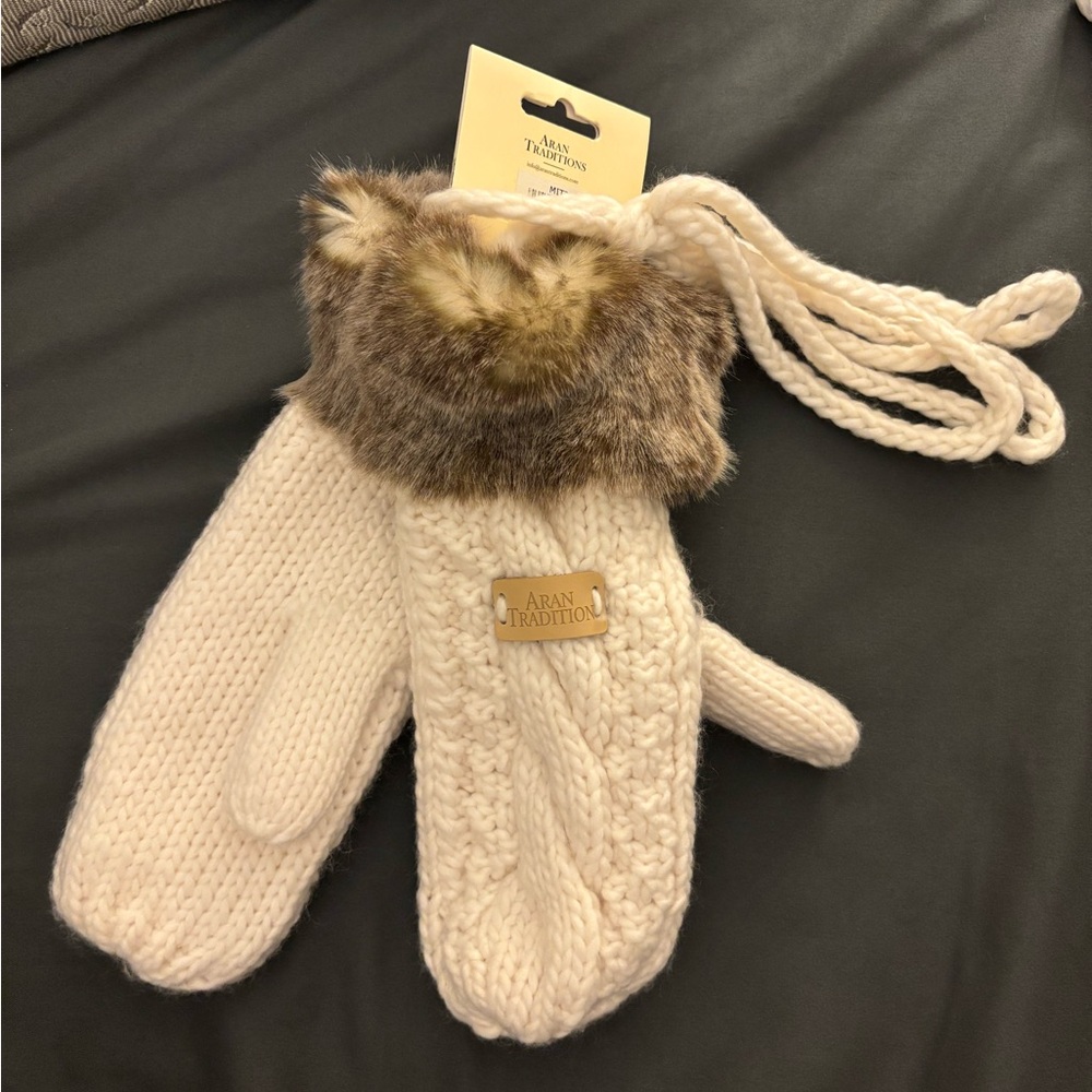 Aran Traditions Knit Mittens